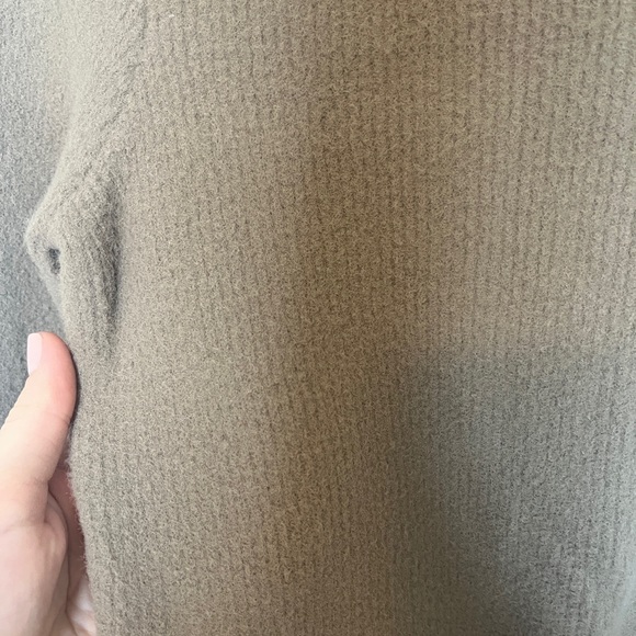 Abercrombie & Fitch Soft Taupe Sweater - Picture 2 of 4